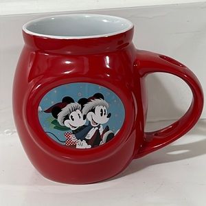 NWOT Mug Disney 2021 Red Mickey and Minnie MouseCoffee Hot Chocolate Mug